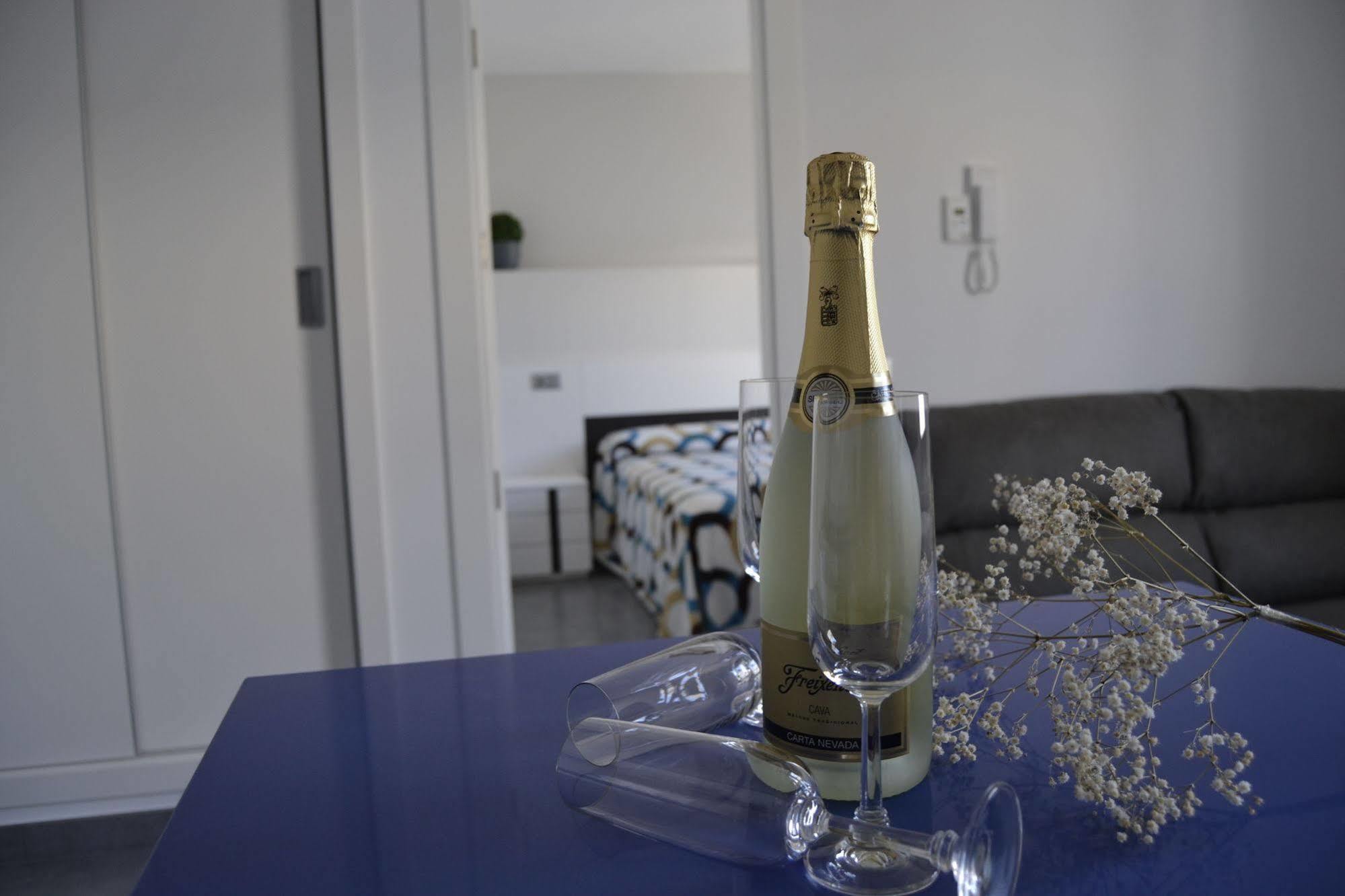 Apartamentos Turisticos Clavero Almagro Exteriör bild