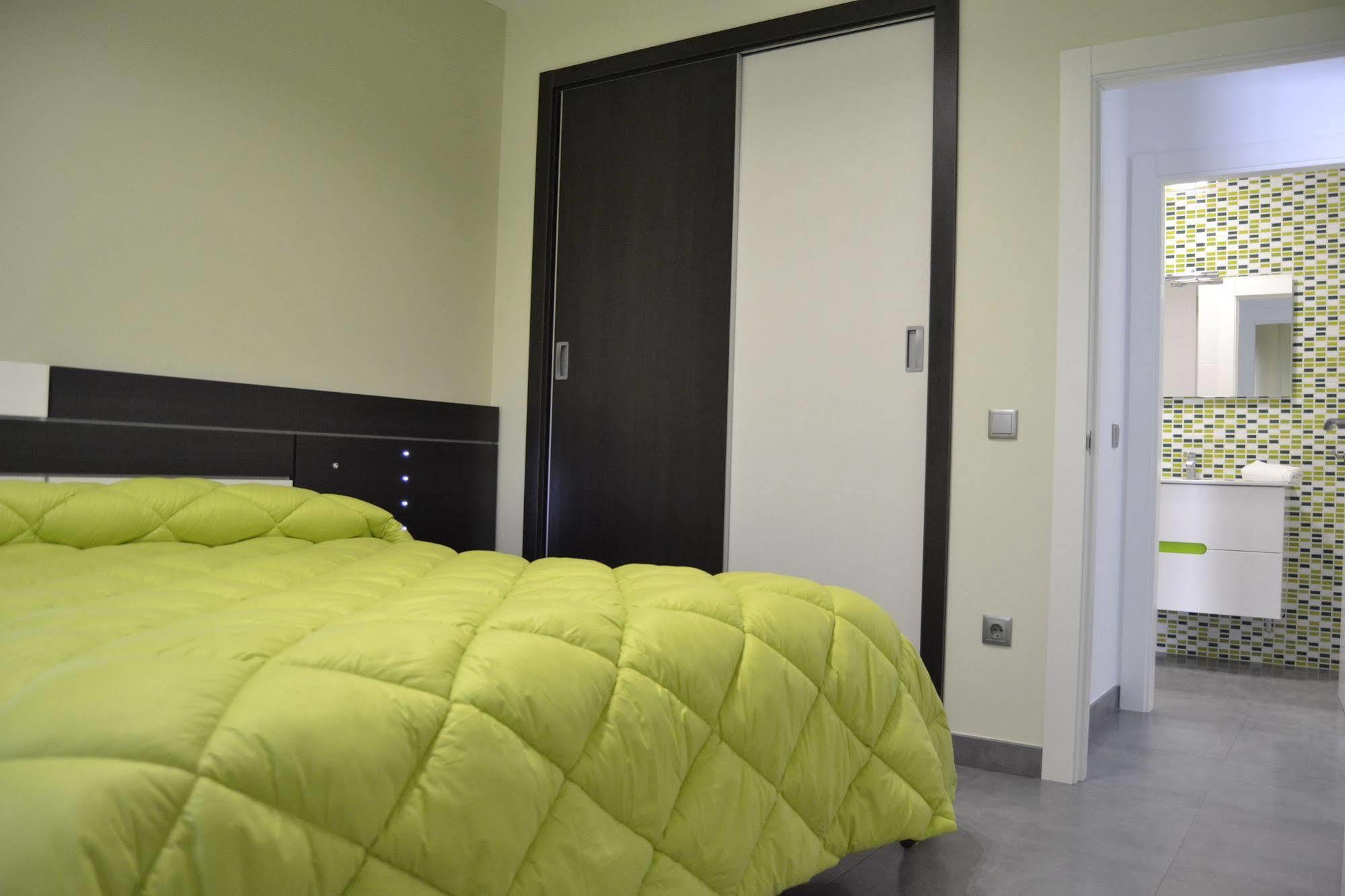 Apartamentos Turisticos Clavero Almagro Exteriör bild